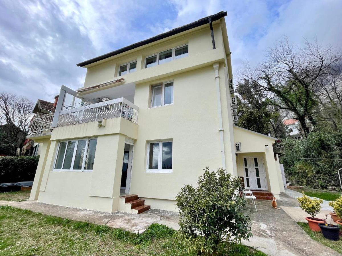 Apartments Lav Kotor Extérieur photo