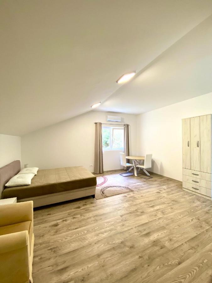 Apartments Lav Kotor Extérieur photo