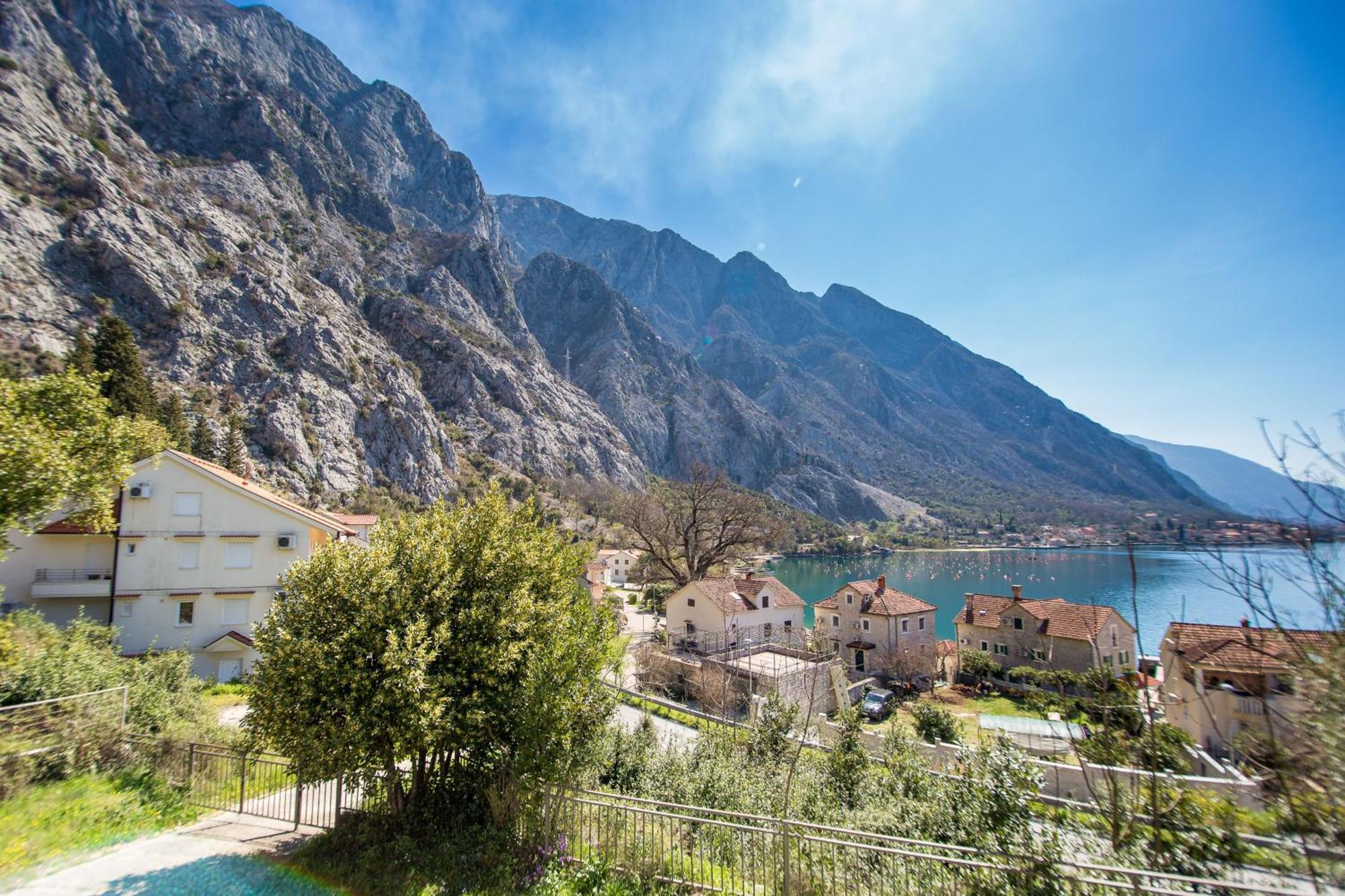 Apartments Lav Kotor Extérieur photo